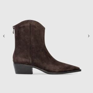 🍂NWOT Black Suede Studio Reed Boots